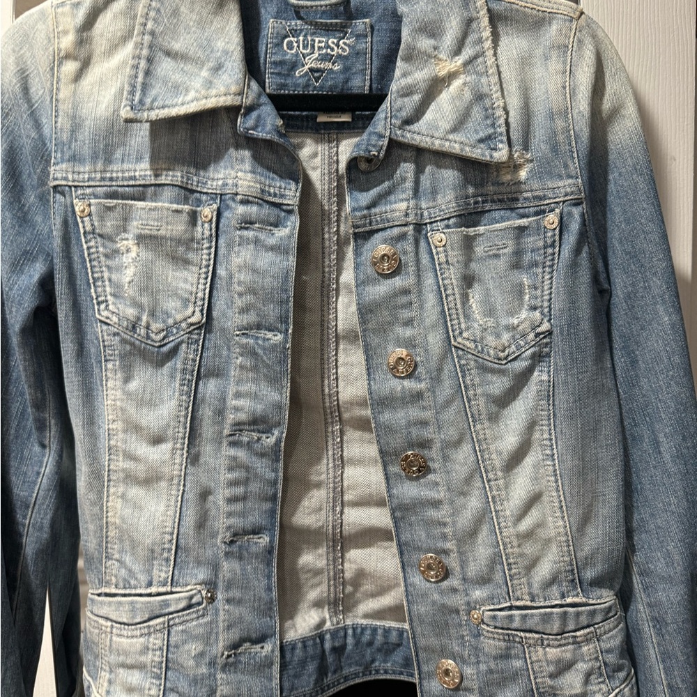 GUESS Light Wash Distressed Denim Jacket